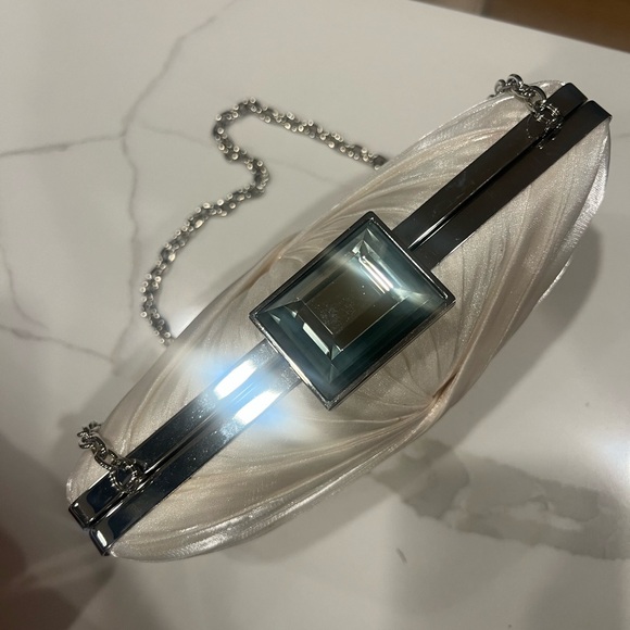 Sondra Roberts Clutch - Picture 2 of 3